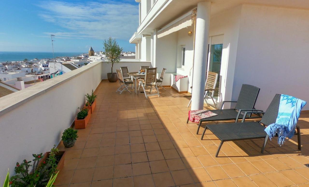 Terraza Trafalgar Apartamento Tipo Penthouse Con Enorme Terraza Y Vistas Al Mar Conil De La Frontera Exterior photo