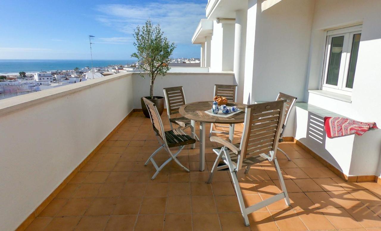 Terraza Trafalgar Apartamento Tipo Penthouse Con Enorme Terraza Y Vistas Al Mar Conil De La Frontera Exterior photo